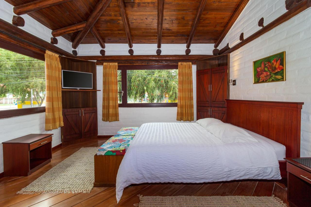 Hotel Ile Baños Buitenkant foto
