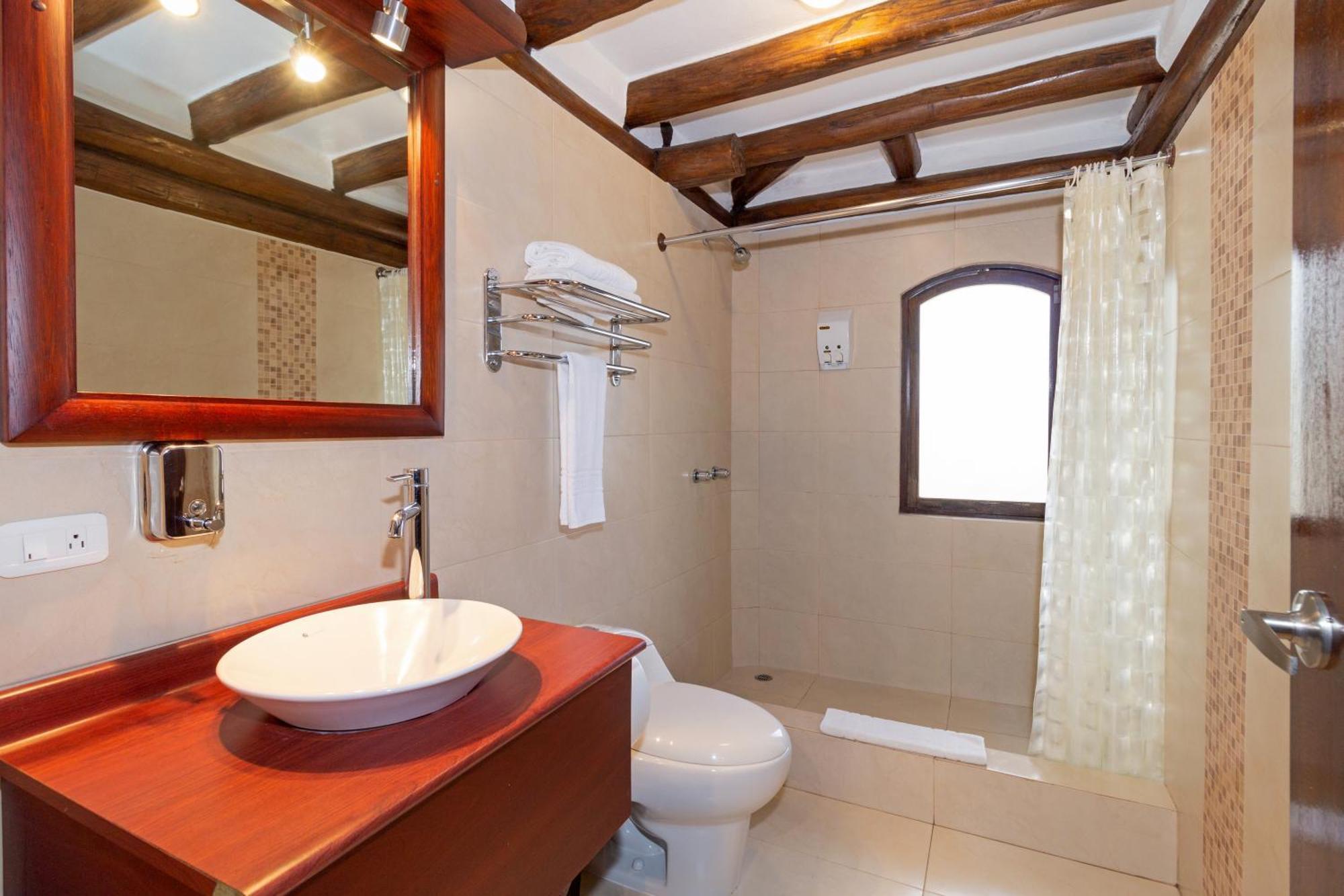 Hotel Ile Baños Buitenkant foto